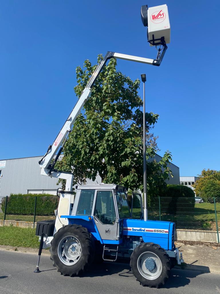 Nacelle série FTJ 130 sur tracteur